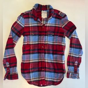 American eagle women’s flannel blue white and red Size: XS